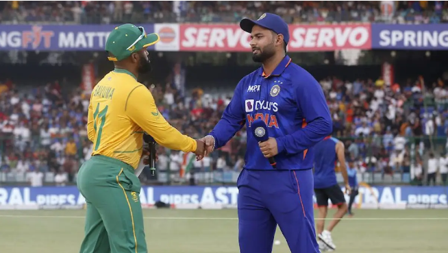 IND vs SA 1st T20 Live Score: India post 211/4 against South Africa
